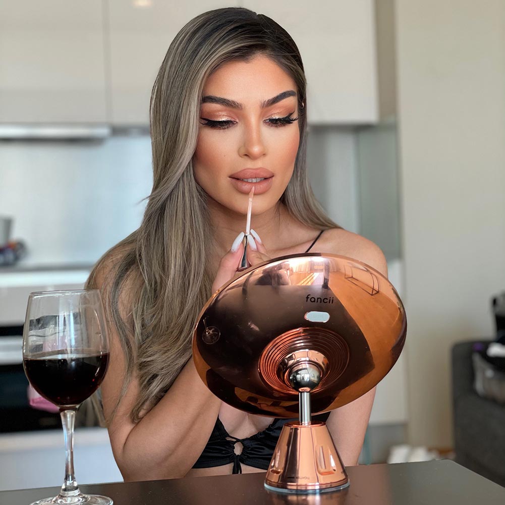 Lana 10x Magnifying Mirror